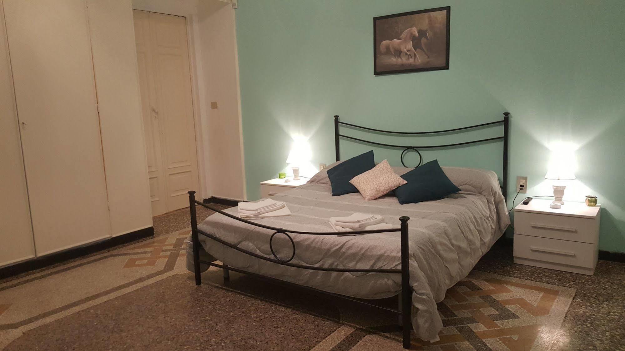 Royal Suite Генуя Экстерьер фото